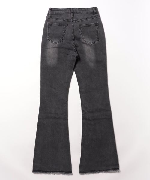 aimoha(アイモハ)の「細みベルボトムデニム(デニムパンツ・レディース・ネイビー/ブルー/ダークグレー・SMALL/MEDIUM/LARGE)」の4枚目の写真