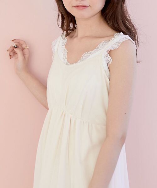 MAJESTIC LEGON（マジェスティックレゴン）の「前後2wayレースインナー（タンクトップ・レディース・オフホワイト/ブラック/ライトグレー・MEDIUM）」の9枚目の写真