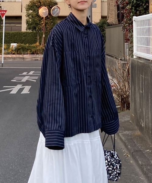 CORNERS by KR(コーナーズバイケーアール)の「【CORNERS by KR 】ワイドスリーブシャツ(シャツ/ブラウス・レディース・チャコールグレー/ネイビー/ブラック/ホワイト・M)」の2枚目の写真