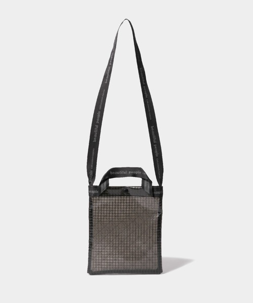 beautiful people(ビューティフルピープル)の「beautiful people plaid vinyl logo tape sacoshe bag 1000611929(ショルダーバッグ・レディース・クリア/ブラック・FREE)」の1枚目の写真