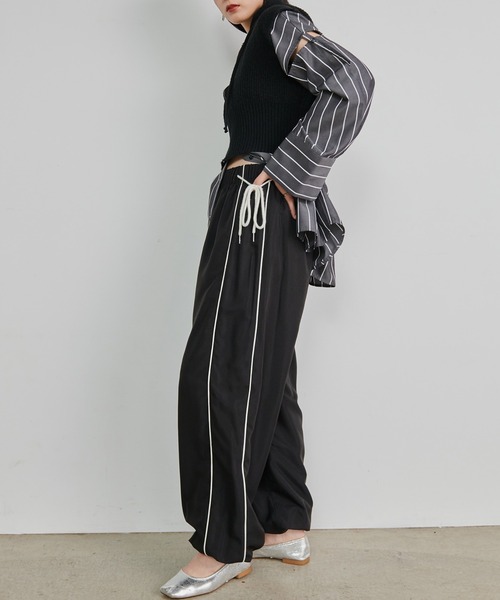 solleim（ソルレム）の「[全骨格美脚見え]リボンラインイージーパンツ（その他パンツ・レディース・ブルー/グレー/ブラック・S/M）」の16枚目の写真