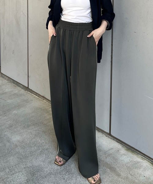 JUNOAH（ジュノア）の「サイドラインセンタープレスパンツ（スラックス・レディース・ブラック/チャコール/ネイビー・MEDIUM/LARGE/X-LARGE）」の7枚目の写真