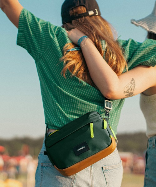pacsafe/パックセーフ GO crossbody/クロスボディ（ショルダー