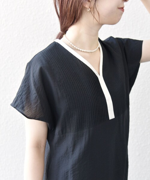 SHIPS any(シップス エニィ)の「【WEB限定】SHIPS any: シアー リネン ミックス ピンタック ワンピース 24SS(ワンピース・レディース・ブラック/ブラウン・ONE SIZE)」の4枚目の写真