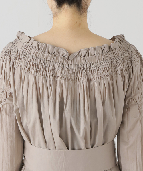 Deuxieme Classe(ドゥーズィエムクラス)の「【Marlette/マーレット】 AMIEL OFF-SHOULDER ブラウス(シャツ/ブラウス・レディース・ベージュ・FREE)」の18枚目の写真