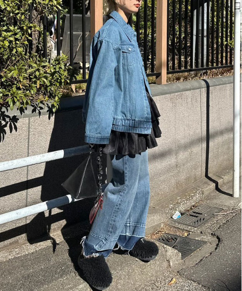 Ameri（アメリ）の「WIDE STRAIGHT DENIM PANTS（デニムパンツ