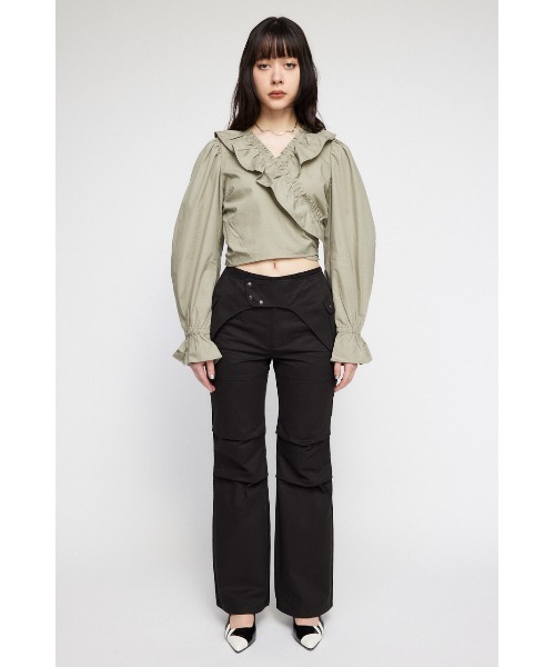 LAGUA GEM（ラグアジェム）の「VOLUME FRILL シャツ（シャツ/ブラウス・レディース・ホワイト/ブラック/グレイッシュベージュ・FREE）」の10枚目の写真