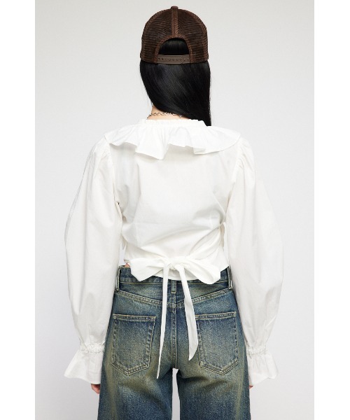 LAGUA GEM（ラグアジェム）の「VOLUME FRILL シャツ（シャツ/ブラウス・レディース・ホワイト/ブラック/グレイッシュベージュ・FREE）」の15枚目の写真