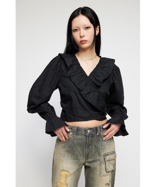 LAGUA GEM（ラグアジェム）の「VOLUME FRILL シャツ（シャツ/ブラウス・レディース・ホワイト/ブラック/グレイッシュベージュ・FREE）」の5枚目の写真