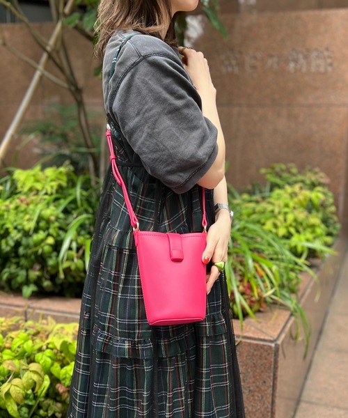 ORiental TRaffic（オリエンタルトラフィック）の「フラップ付きショルダーポーチ BA-231（ショルダーバッグ・レディース・ブラック/ホワイト/グリーン/オレンジ/ピンク・ﾌﾘ-）」の21枚目の写真