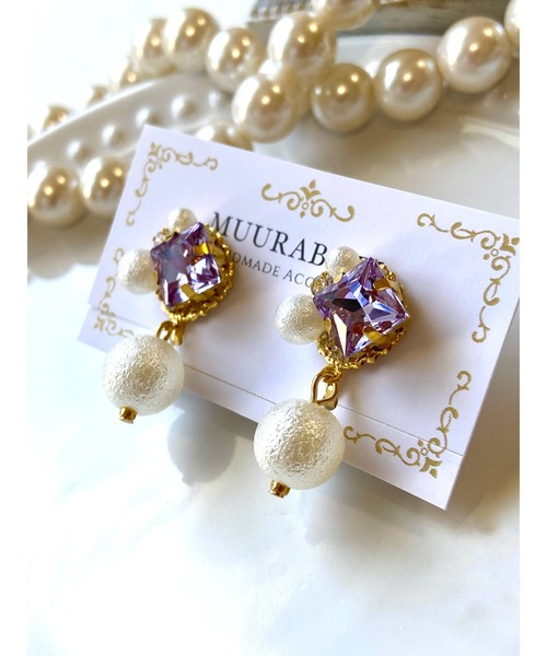 tone(トーン)の「【MUURABBTI】スクエアビジューとコットン風パールのイヤリング(MA)(イヤリング・レディース・エメラルドブルー/その他/その他1/コバルトブルー/アクア/バイオレット・FREE)」の12枚目の写真