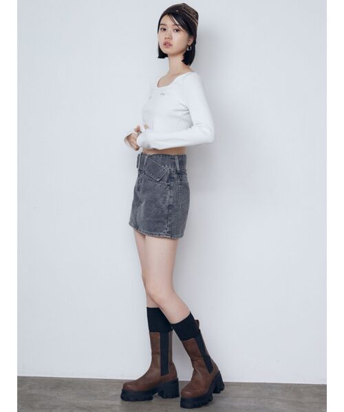 EMODA(エモダ)の「プレートクロップトップ(Tシャツ/カットソー・レディース・ホワイト/ブラック/グレー/その他・FREE)」の15枚目の写真