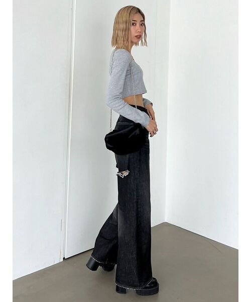 EMODA(エモダ)の「プレートクロップトップ(Tシャツ/カットソー・レディース・ホワイト/ブラック/グレー/その他・FREE)」の22枚目の写真