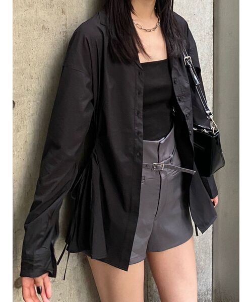 EMODA(エモダ)の「サイドオープンシェイプシャツ(シャツ/ブラウス・レディース・ブルー/アイボリー/ブラック・FREE)」の16枚目の写真