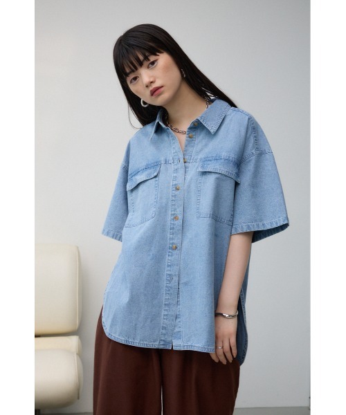 AZUL by moussy（アズールバイマウジー）の「シャンブレーオーバーシャツ（シャツ/ブラウス・レディース・ダークブルー/ライトブルー・FREE）」の8枚目の写真