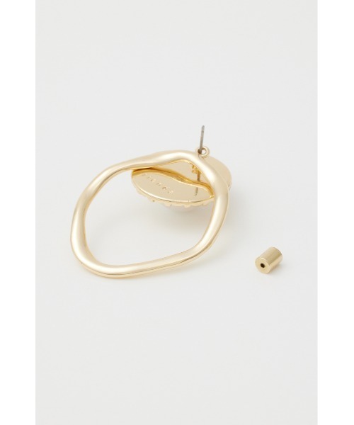 rienda（リエンダ）の「2WAYビッグフェイクパールピアス（ピアス（両耳用）・レディース・ゴールド/シルバー・FREE）」の5枚目の写真