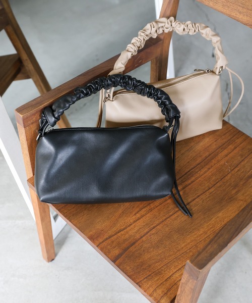 select MOCA（セレクトモカ）の「2WAYギャザーハンドルバッグ（ハンドバッグ・レディース・ベージュ/ブラック・FREE）」の11枚目の写真