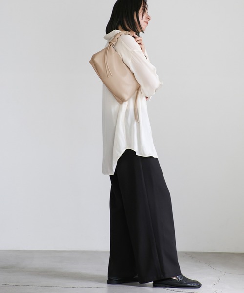 select MOCA（セレクトモカ）の「2WAYギャザーハンドルバッグ（ハンドバッグ・レディース・ベージュ/ブラック・FREE）」の4枚目の写真