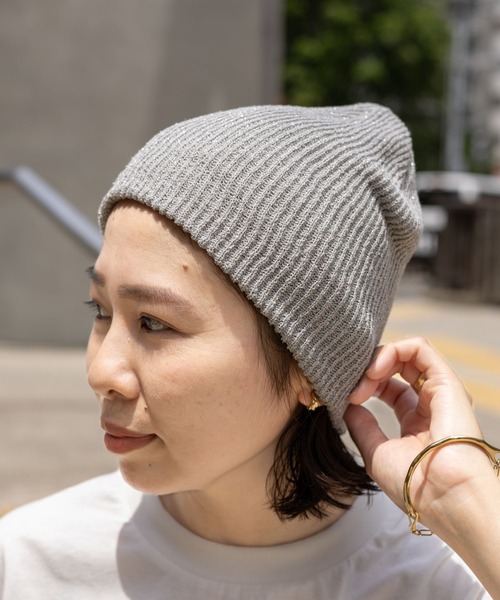 LEPSIM(レプシィム)の「ラメ混ニットビーニー 131049(ニットキャップ/ビーニー・レディース・チャコールグレー/ブルー/アイボリー/ブラック・ONE SIZE)」の19枚目の写真