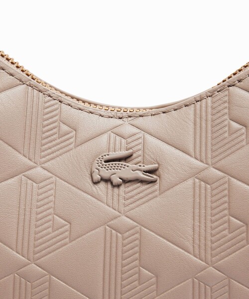 新品　LACOSTE マヘキ レザーショルダーバッグ 三日月型 モノグラム セール】マヘキ レザーショルダーバッグ / 三日月型ショルダーバッグ