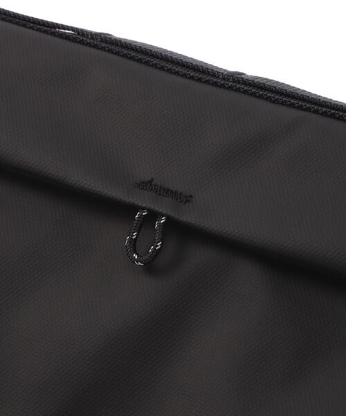 BEAVER(ビーバー)の「Topologie/トポロジー Flat Sacoche Small Dry フラットサコッシュ 【バッグ単体】(ショルダーバッグ・メンズ・ブラック・F)」の11枚目の写真