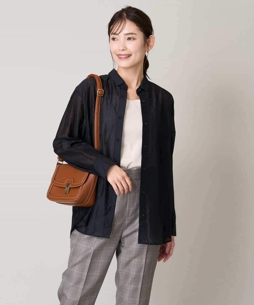 a.v.v(アーヴェヴェ)の「バックタックシアーシャツ(シャツ/ブラウス・レディース・ボルドー/ブルー/ブラック・36/38/42/34/40)」の13枚目の写真