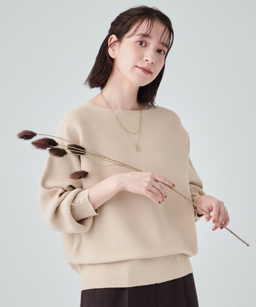 DRESKIP(ドレスキップ)の「◆【高レビュー/洗える】優しく上品に リブドルマン お袖フェイクパールニット(ニット/セーター・レディース・ピンク系/グリーン/ライトベージュ/ブラック/チャコールグレー/イエロー・00)」の3枚目の写真