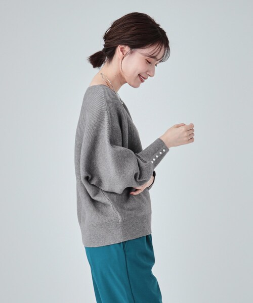 DRESKIP(ドレスキップ)の「◆【高レビュー/洗える】優しく上品に リブドルマン お袖フェイクパールニット(ニット/セーター・レディース・ピンク系/グリーン/ライトベージュ/ブラック/チャコールグレー/イエロー・00)」の12枚目の写真