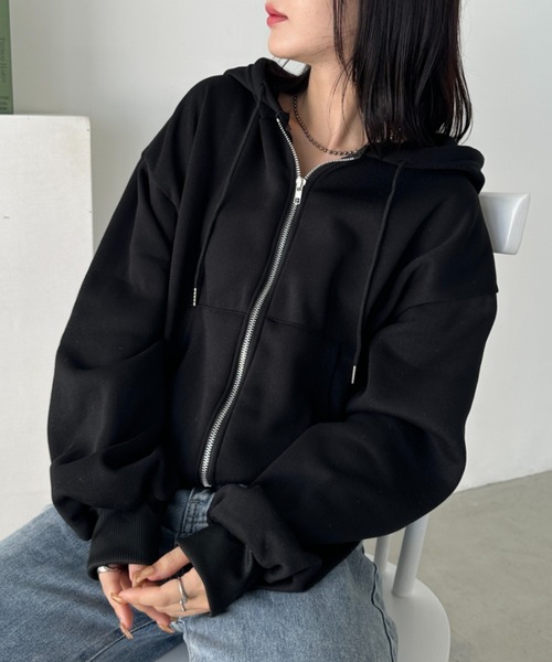 CLEA（クレア）の「無地裏起毛ジップパーカー（パーカー・レディース・ブラック/ネイビー/ライトグレー/ブルー/ダークグレー/オートミール/ホワイト・FREE）」の3枚目の写真