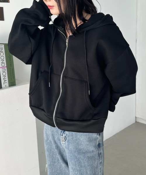 CLEA（クレア）の「無地裏起毛ジップパーカー（パーカー・レディース・ブラック/ネイビー/ライトグレー/ブルー/ダークグレー/オートミール/ホワイト・FREE）」の8枚目の写真