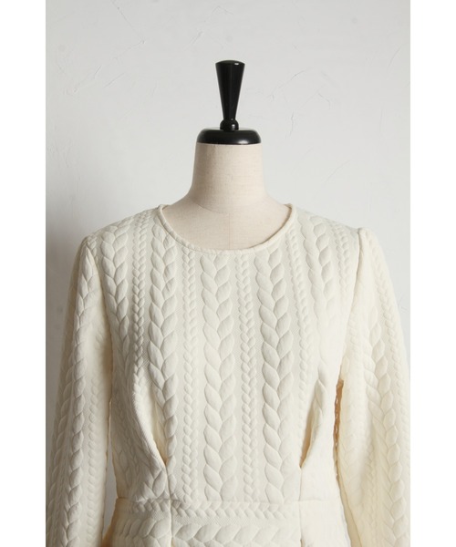 &. NOSTALGIA（アンドドットノスタルジア）の「ケーブルジャガードペプラムカットソー（Tシャツ/カットソー・レディース・アイボリー/ブラック・M）」の19枚目の写真
