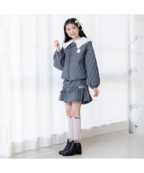 algy(アルジー)の「ガーリーロゴシアーハイソックス(ソックス/靴下・キッズ・オフホワイト/ブラック・24/21)」の4枚目の写真