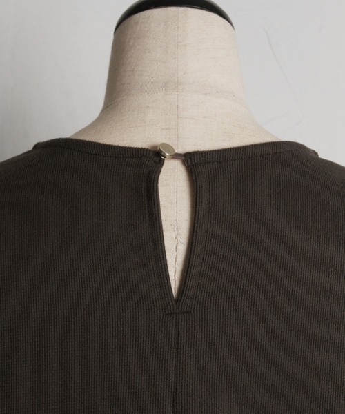 tocco closet（トッコ　クローゼット）の「【ZOZO限定】バラチュール起毛カットプルオーバー（Tシャツ/カットソー・レディース・ブラック/チャコールグレー・M）」の7枚目の写真