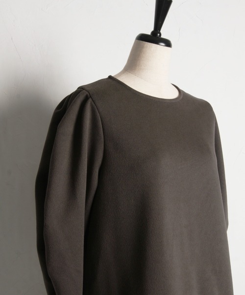 tocco closet（トッコ　クローゼット）の「【ZOZO限定】バラチュール起毛カットプルオーバー（Tシャツ/カットソー・レディース・ブラック/チャコールグレー・M）」の9枚目の写真