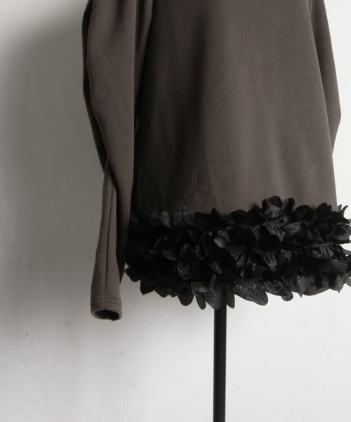 tocco closet（トッコ　クローゼット）の「【ZOZO限定】バラチュール起毛カットプルオーバー（Tシャツ/カットソー・レディース・ブラック/チャコールグレー・M）」の10枚目の写真