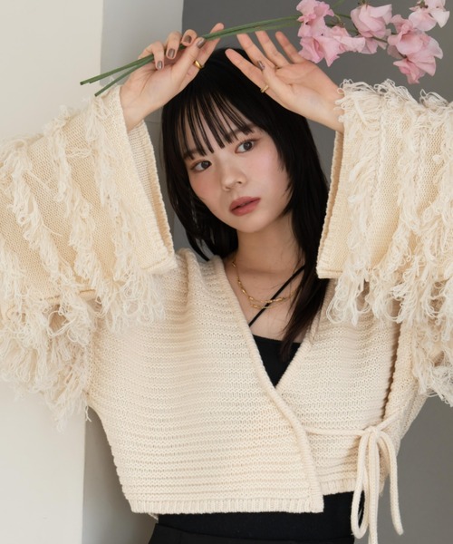 hinari（ヒナリ）の「ループフリンジニットカーディガン（ニット/セーター・レディース・ベージュ/アイボリー・FREE）」の12枚目の写真
