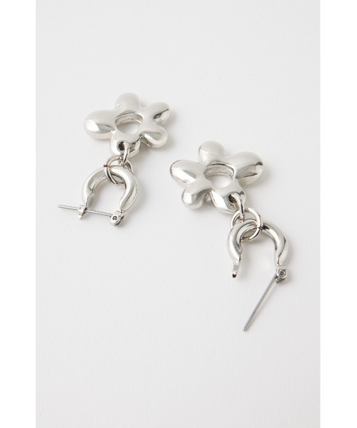 MOUSSY（マウジー）の「NUANCE FLOWER ピアス（ピアス（両耳用）・レディース・シルバー/ゴールド・FREE）」の11枚目の写真