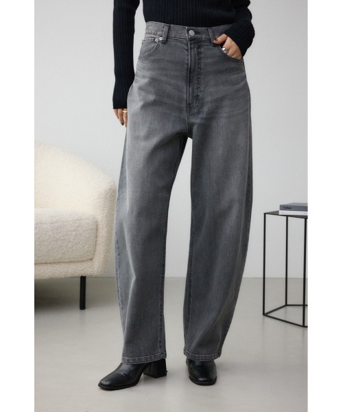 AZUL by moussy（アズールバイマウジー）の「AZUL DENIM カーブデニム（デニムパンツ・レディース・ライトブルー/グレー・SMALL/MEDIUM）」の3枚目の写真