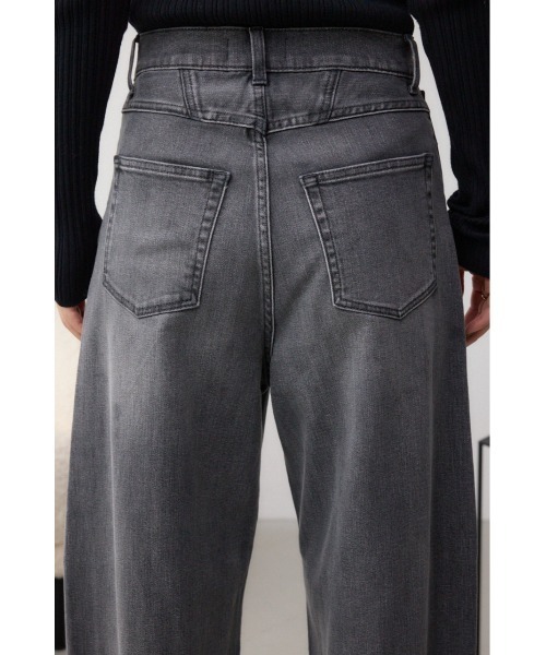 AZUL by moussy（アズールバイマウジー）の「AZUL DENIM カーブデニム（デニムパンツ・レディース・ライトブルー/グレー・SMALL/MEDIUM）」の10枚目の写真