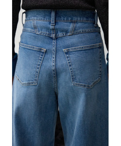 AZUL by moussy（アズールバイマウジー）の「AZUL DENIM カーブデニム（デニムパンツ・レディース・ライトブルー/グレー・SMALL/MEDIUM）」の20枚目の写真