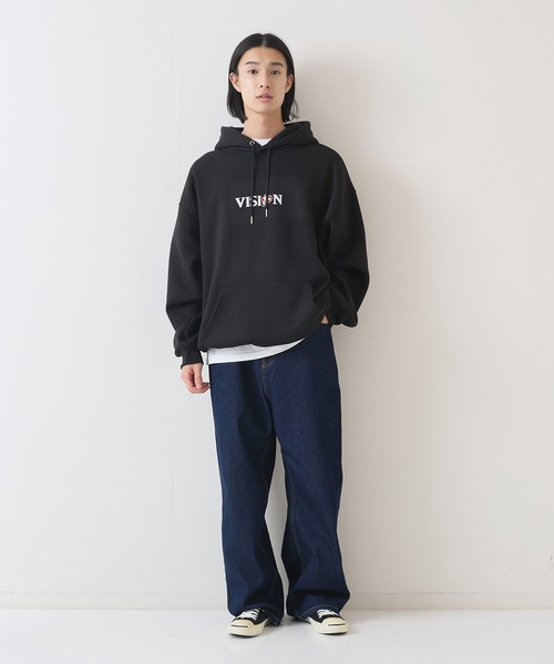 VISION STREET WEAR（ヴィジョンストリートウェア）の「【VISION STREET WEAR/ヴィジョンストリートウェア】GHOST SKATER PARKA/オーバーサイズ 裏起毛 バックプリント ロゴ ワンポイント スウェット パーカー フーディー/レディース メンズ（パーカー・メンズ・ブラック/オフホワイト・X-LARGE/LARGE/MEDIUM）」の3枚目の写真