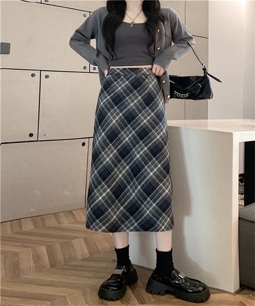 FREE STYLISTS（フリー スタイリスト）の「バックスリットチェックスカート（スカート・レディース・ブラウン/グレー・L/S/M）」の4枚目の写真