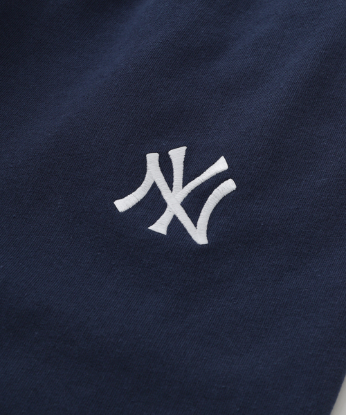 SPORTY&RICH(スポーティアンドリッチ)の「【SPORTY&RICH / スポーティアンドリッチ】YANKEES SERIF SWEATPANT(スウェットパンツ・メンズ・ネイビー・MEDIUM/SMALL)」の4枚目の写真