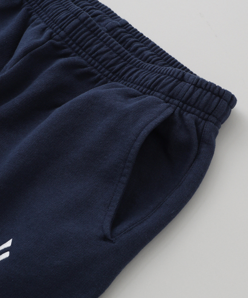 SPORTY&RICH(スポーティアンドリッチ)の「【SPORTY&RICH / スポーティアンドリッチ】YANKEES SERIF SWEATPANT(スウェットパンツ・メンズ・ネイビー・MEDIUM/SMALL)」の6枚目の写真