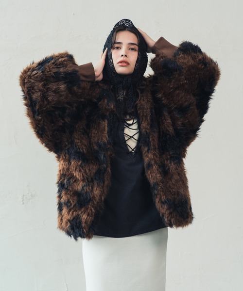 ORIENT MILLINERY(オリエント ミリナリー)の「VINTAGE LIKE COW FUR BLOUSON | ヴィンテージライク カウ柄ファー バルーンスリーブブルゾン(ブルゾン・レディース・ブラウン/アイボリー・FREE)」の13枚目の写真