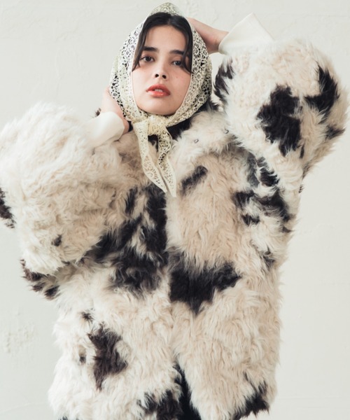 ORIENT MILLINERY(オリエント ミリナリー)の「VINTAGE LIKE COW FUR BLOUSON | ヴィンテージライク カウ柄ファー バルーンスリーブブルゾン(ブルゾン・レディース・ブラウン/アイボリー・FREE)」の19枚目の写真