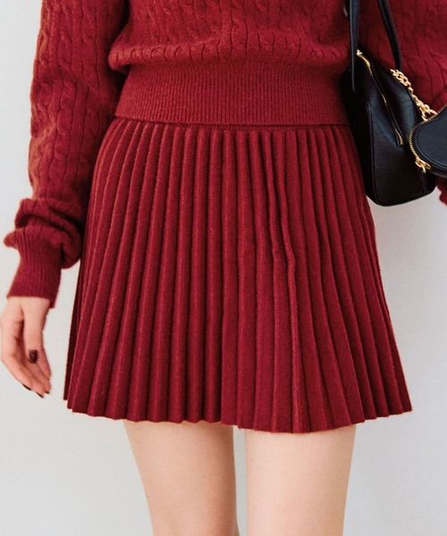 OLIVE des OLIVE(オリーブデオリーブ)の「【SETUPアイテム】ニットプリーツスカート(スカート・レディース・オフホワイト/トップグレー/レッド/ブラック・FREE)」の4枚目の写真