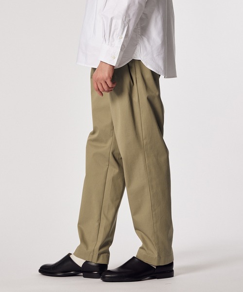 LANVIN en Bleu（ランバンオンブルー）の「【LANVIN en Bleu ESSENTIAL】MONDOVI / ワイドテーパード チノパンツ（チノパンツ・メンズ・ネイビー/ベージュ・SMALL/MEDIUM/LARGE/X-LARGE）」の5枚目の写真