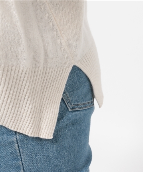 CIAOPANIC TYPY（チャオパニックティピー）の「【イタリアヤーン】カシミアミックスタートルネックニット（ニット/セーター・レディース・ネイビー/オフホワイト/ベージュ/ブルー・FREE）」の6枚目の写真