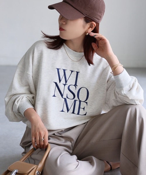 Riberry（リベリー）の「WINSOME刺繍レタリングロゴスウェット（スウェット・レディース・ネイビー系/ネイビー×ホワイト/ブラック×ピンク/ホワイト系1/ホワイト系2/ライトグレー系1/ライトグレー系2・FREE）」の6枚目の写真